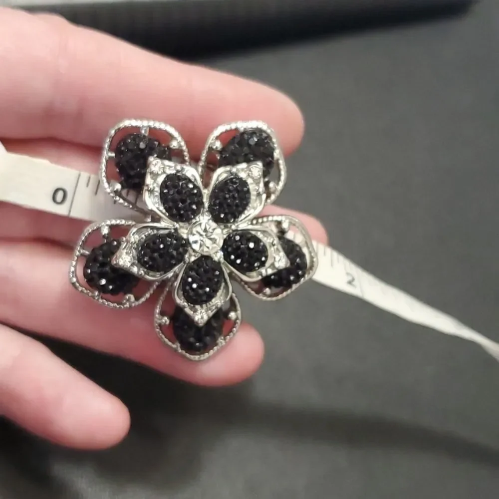 Unbranded sparkly rhinestones
